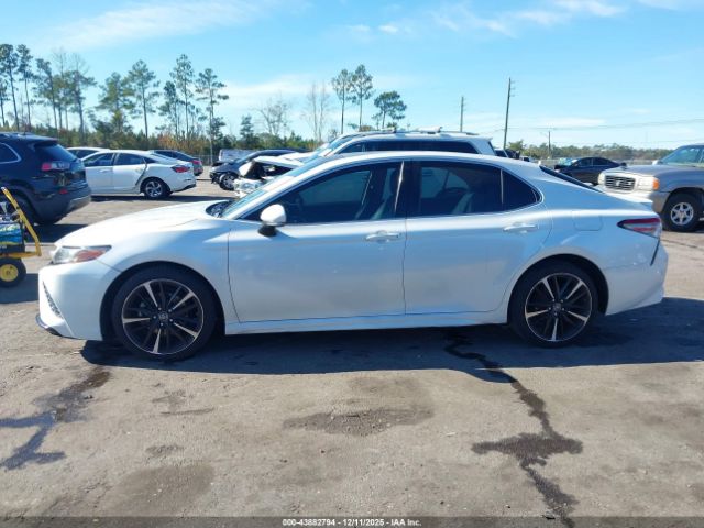 Toyota Camry Xse Image 3