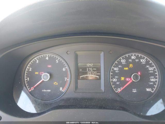 Volkswagen Jetta 2.0l S Image 9