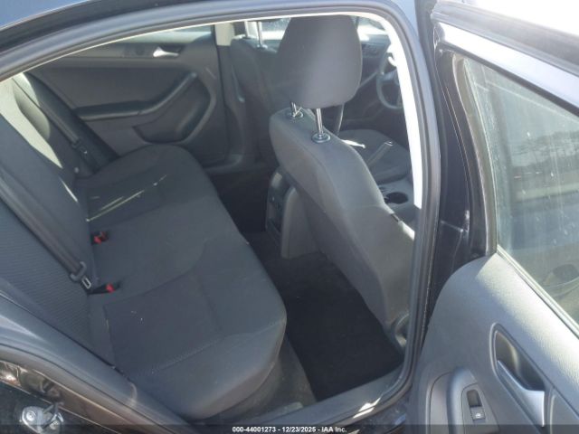 Volkswagen Jetta 2.0l S Image 4