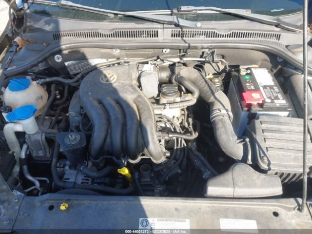 Volkswagen Jetta 2.0l S Image 16