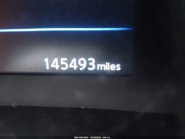 Nissan Rogue S Image 2