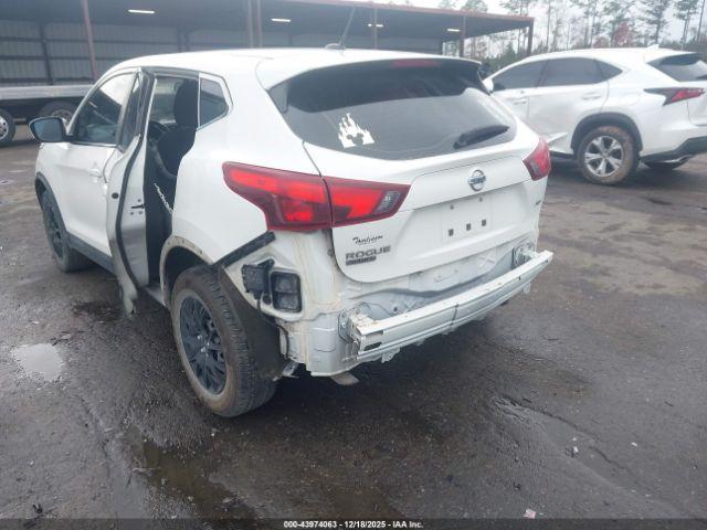 Nissan Rogue S Image 12