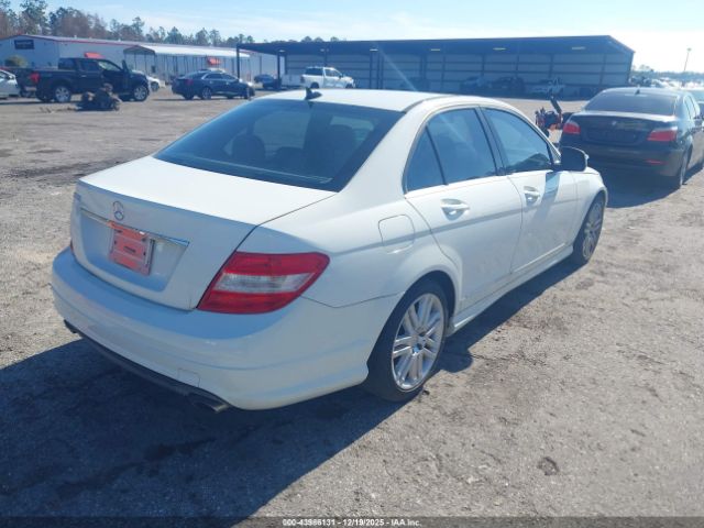 Mercedes-Benz C-Class Sport Image 11