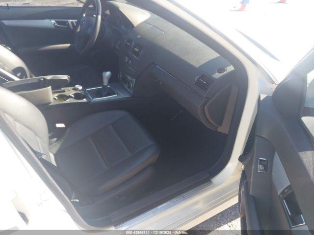 Mercedes-Benz C-Class Sport Image 4