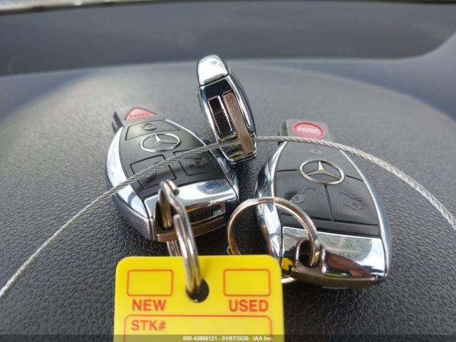 Mercedes-Benz C-Class Sport Image 8