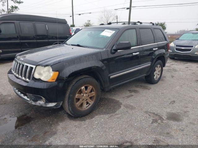 Jeep Grand Cherokee Overland Image 2