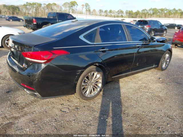 Hyundai Genesis 3.8 Image 14