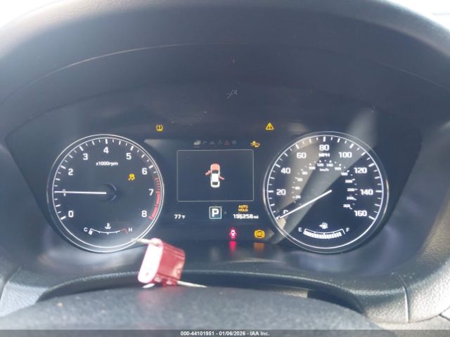 Hyundai Genesis 3.8 Image 4