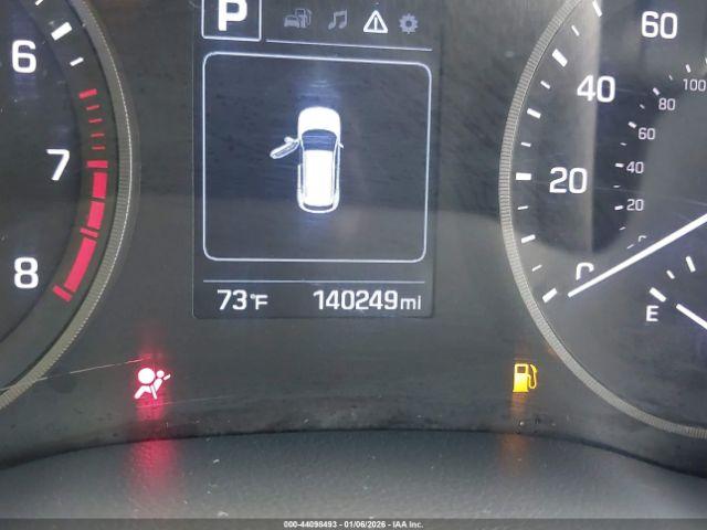 Hyundai TUCSON Se Image 10