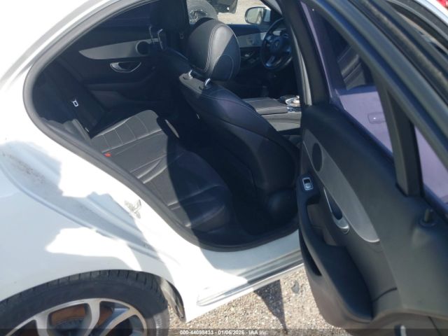 Mercedes-Benz C-Class Image 5