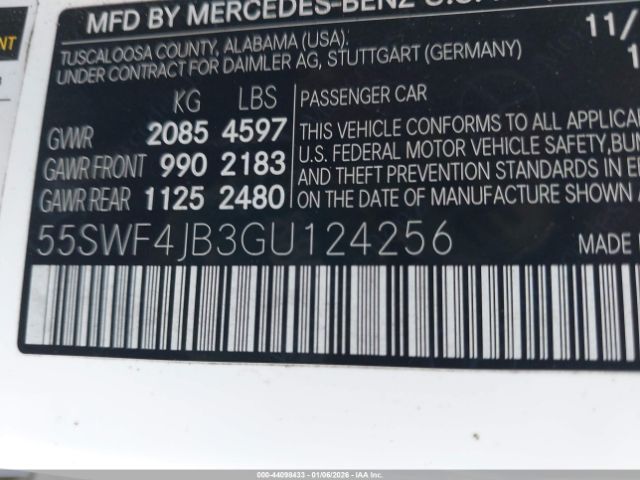 Mercedes-Benz C-Class Image 6