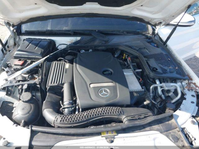 Mercedes-Benz C-Class Image 16