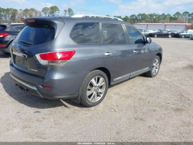Nissan Pathfinder Platinum Image 11