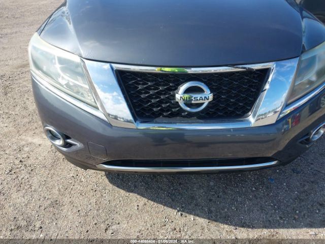 Nissan Pathfinder Platinum Image 5