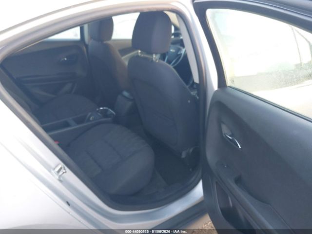 Chevrolet Volt Image 3