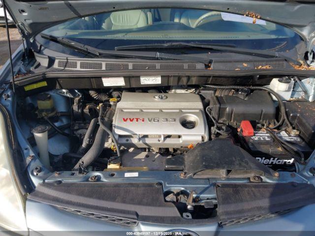 Toyota Sienna Xle Image 7