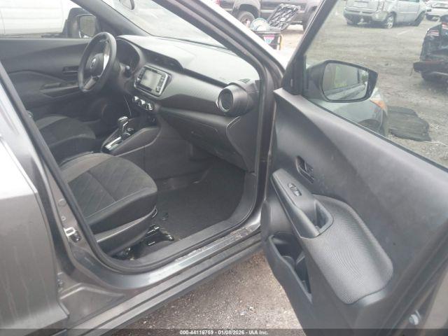 Nissan Kicks S Xtronic Cvt Image 10