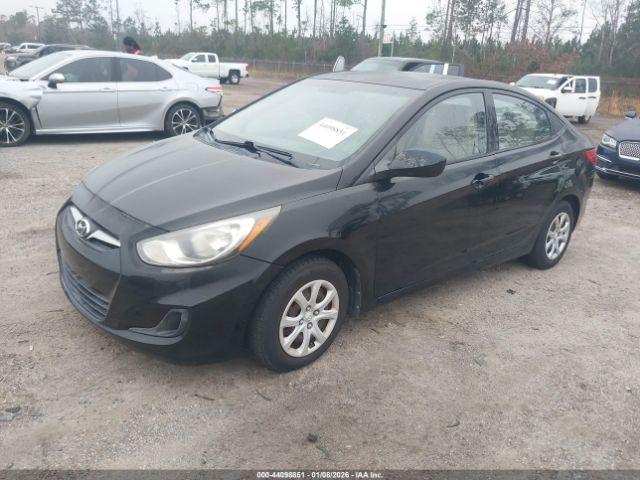 Hyundai ACCENT Gls Image 11