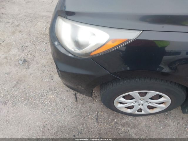 Hyundai ACCENT Gls Image 4