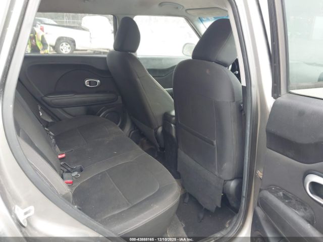 Kia Soul Image 3