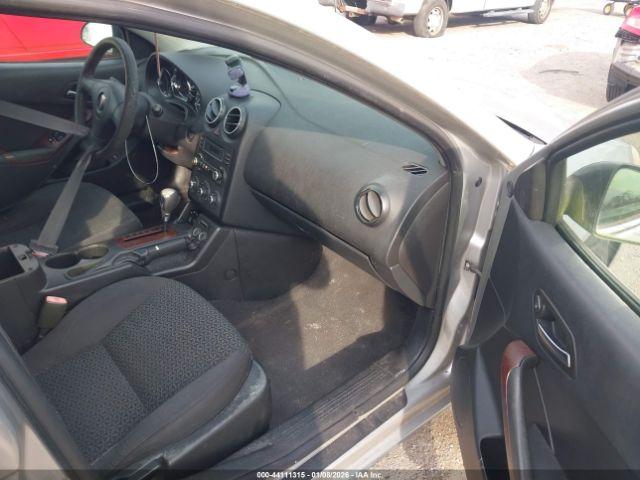 Pontiac G6 Value Leader Image 3