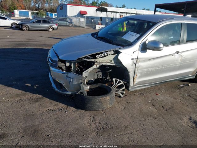 Mitsubishi Outlander 2.0 Es Image 5