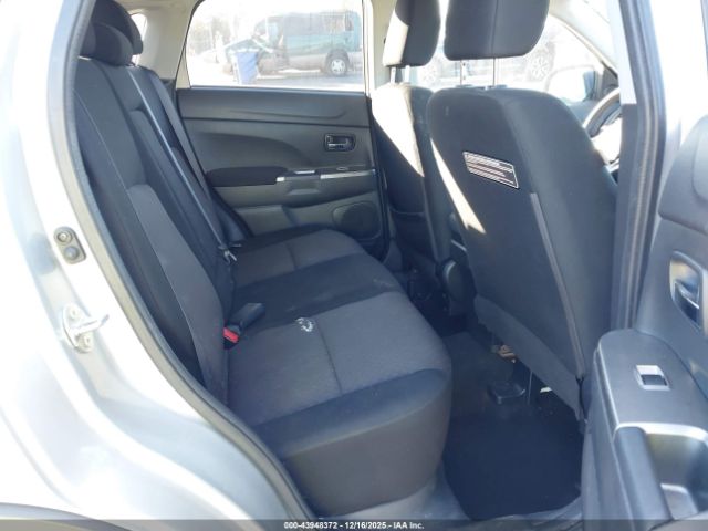 Mitsubishi Outlander 2.0 Es Image 6