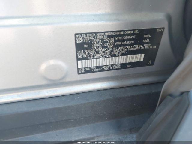 Toyota RAV4 Le Image 8