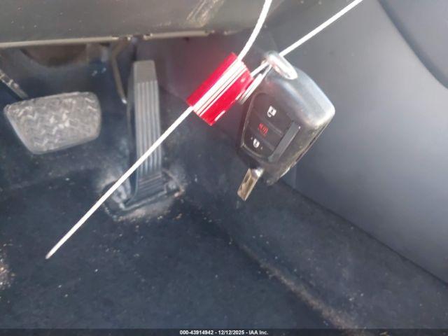 Toyota RAV4 Le Image 7