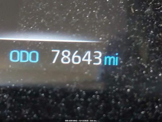 Toyota RAV4 Le Image 11