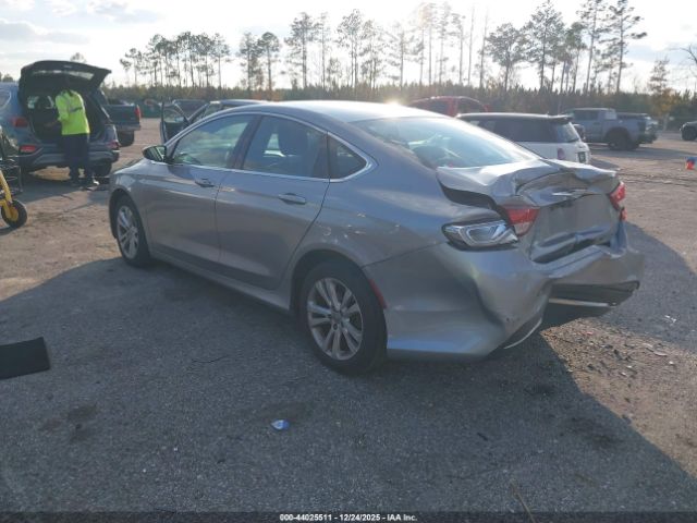 Chrysler 200 Limited Image 10