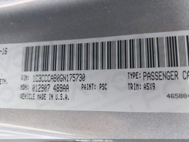 Chrysler 200 Limited Image 7