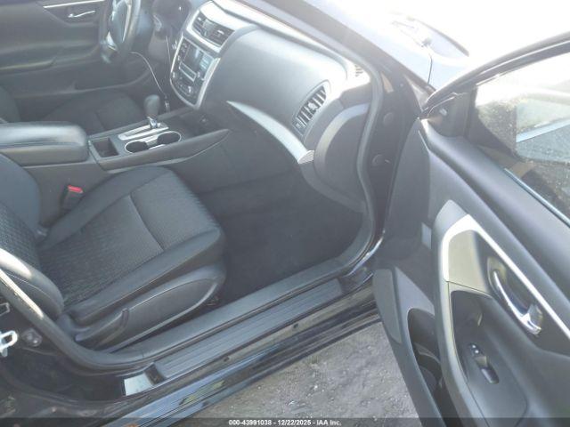 Nissan Altima 2.5 Sv Image 6