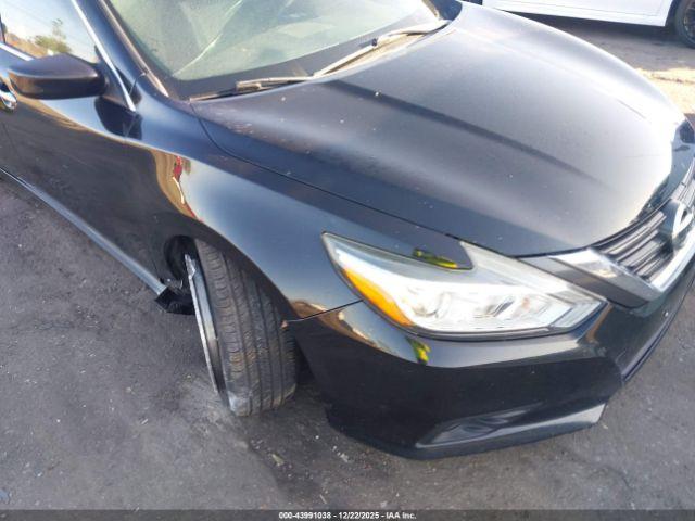 Nissan Altima 2.5 Sv Image 5