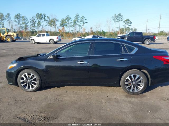 Nissan Altima 2.5 Sv Image 13