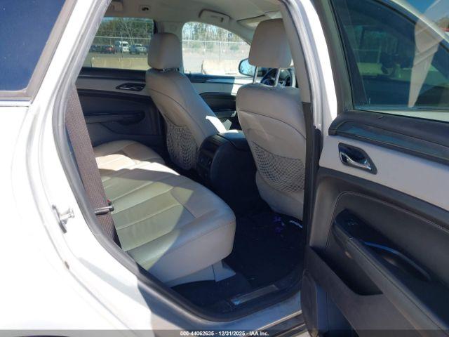 Cadillac SRX Standard Image 6