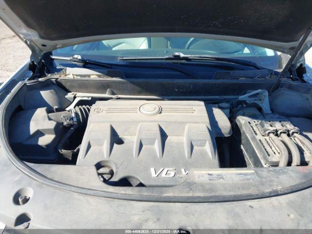 Cadillac SRX Standard Image 8