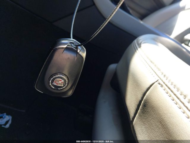 Cadillac SRX Standard Image 7