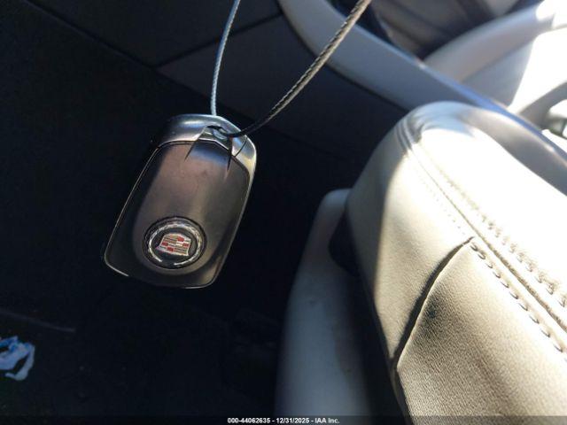 Cadillac SRX Standard Image 7