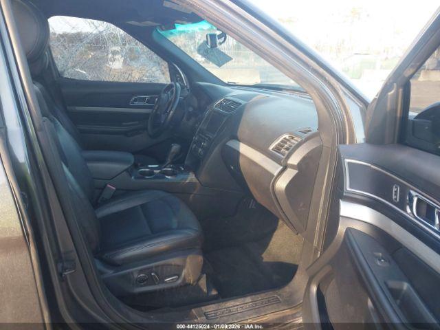 Ford Explorer Xlt Image 14