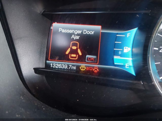 Ford Explorer Xlt Image 10