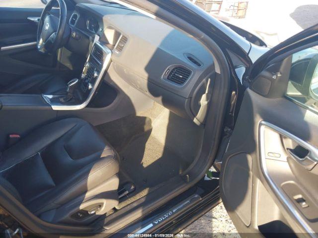 Volvo V60 T5 Premier Image 2