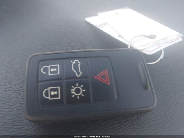 Volvo V60 T5 Premier Image 9