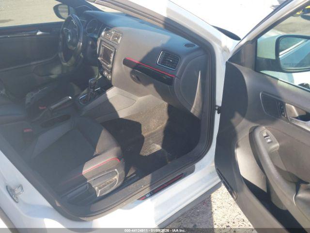 Volkswagen Jetta 2.0t Gli Se Image 3