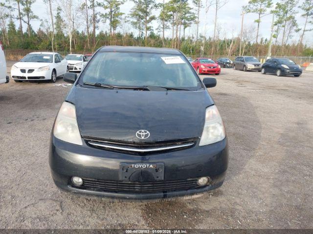 Toyota Prius Touring Image 4