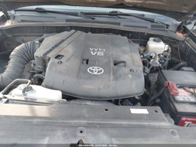 Toyota 4Runner Sr5 V6 Image 11