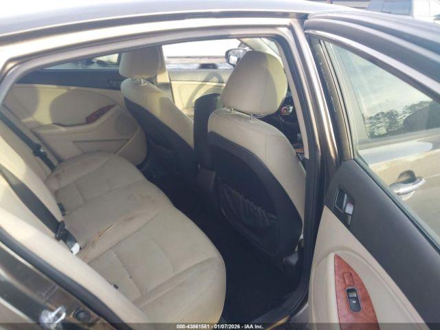 Kia Optima Lx Image 9