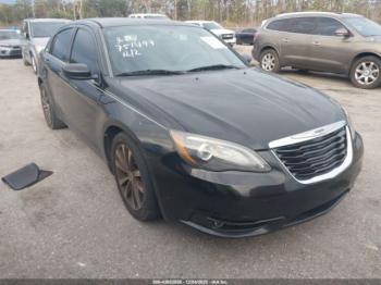  Salvage Chrysler 200