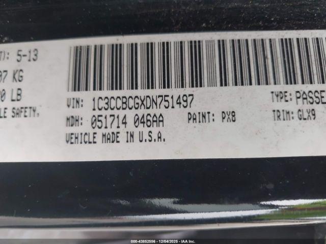 Chrysler 200 Limited Image 8