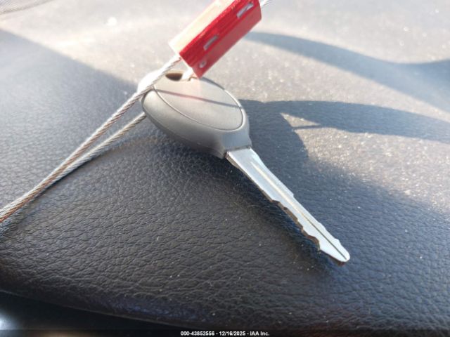 Chrysler 200 Limited Image 10